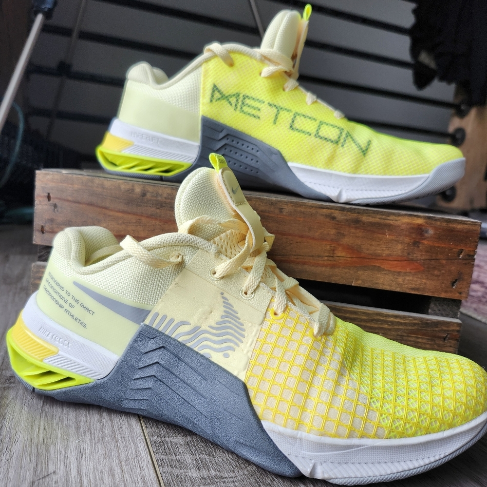 Women's "Nike Metcon 8" Bright Yellow and Gray Training Shoe Size 9